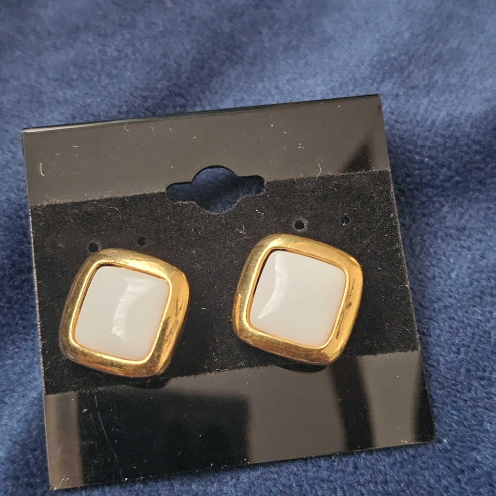 Avon Gold and White Square Earrings